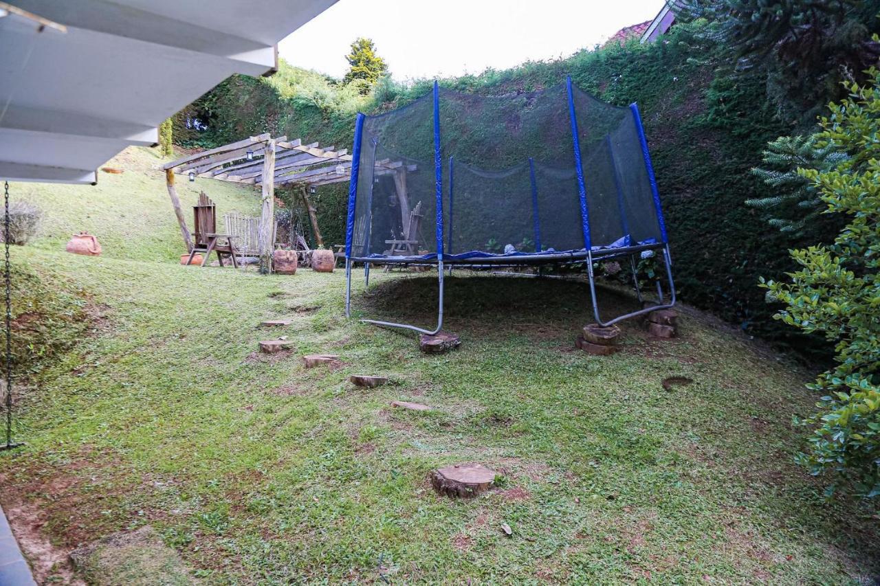 Chale Belga Em Condominio - 1,2 Km Do Centro Turistico Capivari Campos do Jordao Ngoại thất bức ảnh